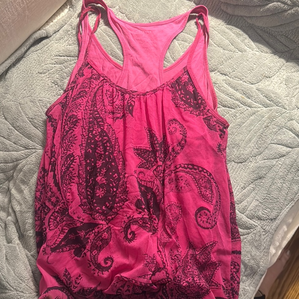 Express Fuchsia Paisley Racerback Tank Top - Picture 2 of 2